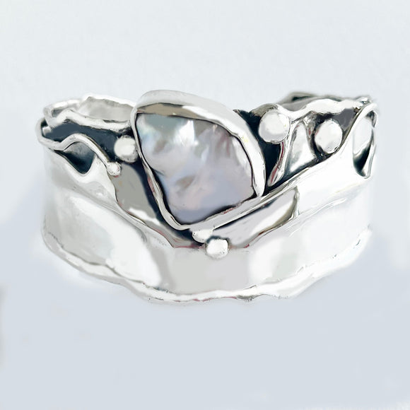 Silvery Grey Pearl Cuff